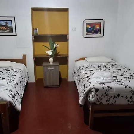 Hostal Y Camping El Tambo